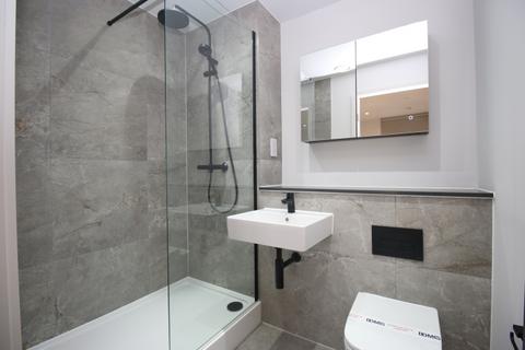 2 bedroom apartment to rent, Waterhouse Gardens, Manchester M3