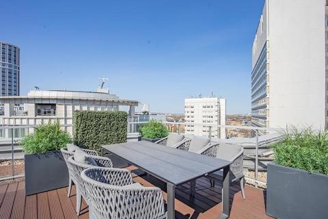 4 bedroom flat to rent, 4 Merchant Square East, Hyde Park, London, W2.