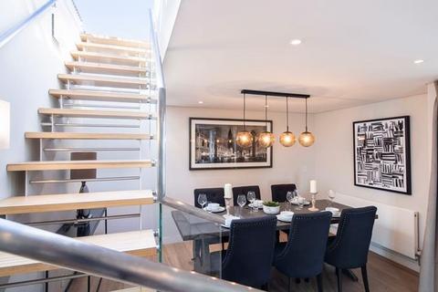 4 bedroom flat to rent, 4 Merchant Square East, Hyde Park, London, W2.