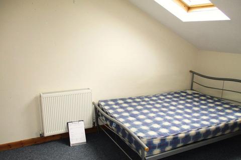 1 bedroom house to rent, Room, 23 Luton Road, B29 7BN