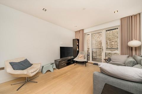 2 bedroom flat to rent, Palladian Gardens, London W4