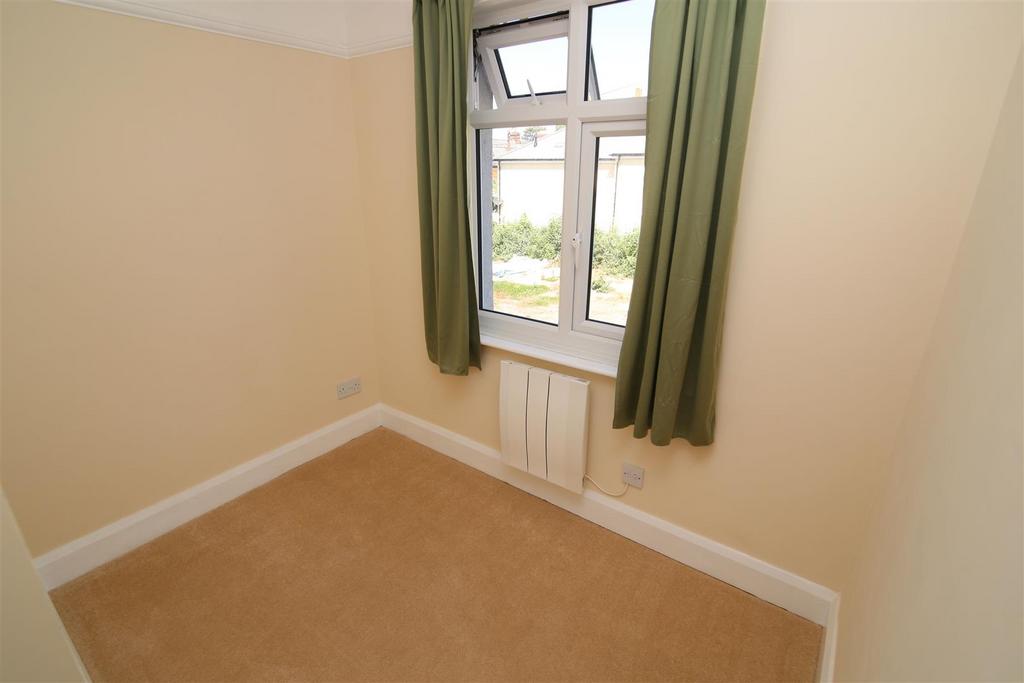Bedroom 3.jpg