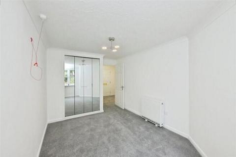 1 bedroom flat for sale, High Street, Waltham Cross EN8