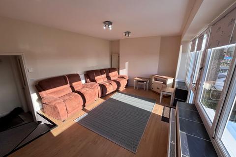 1 bedroom flat to rent, Flat 1, Oystermouth Villa  314 Oystermouth Road Swansea