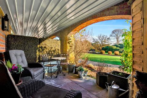 undefined, Kings Drive, Midhurst GU29