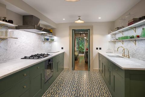 4 bedroom house for sale, Walton Place, Chelsea, London, SW3