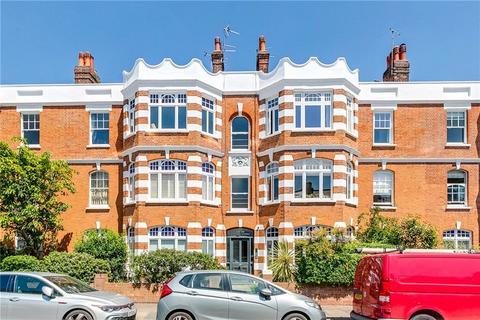 2 bedroom flat to rent, Castelnau Gardens, London SW13