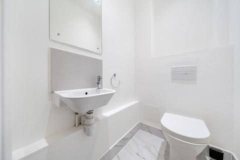 undefined, Ninehams Gardens, Caterham, CR3
