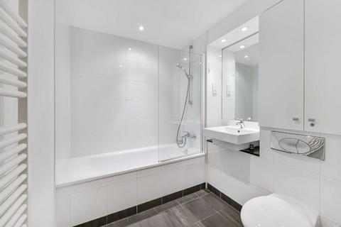undefined, Forge Square, London E14