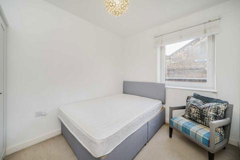 2 bedroom flat for sale, Forge Square, London E14