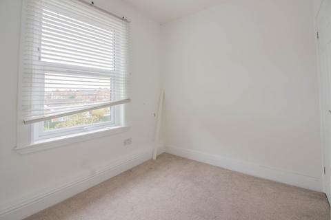 2 bedroom flat to rent, Flat 3 28 Trowell Grove, Long Eaton, Nottingham