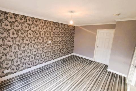 4 bedroom terraced house to rent, 61 Barnhill Road, Dumbarton, G82 2SD