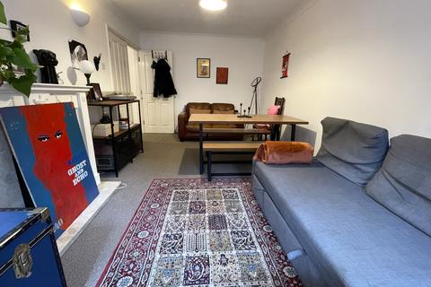 1 bedroom flat to rent, Amwell Street, London EC1R