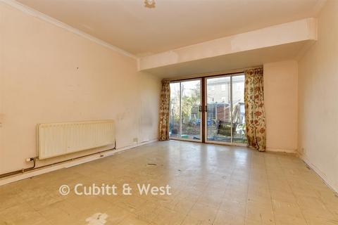 3 bedroom terraced house for sale, Defiant Way, Wallington, Surrey