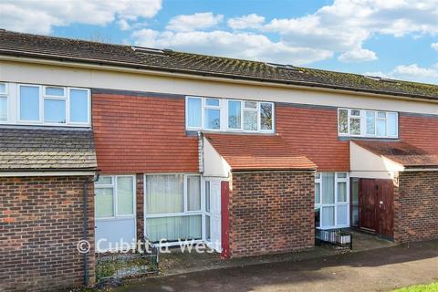 3 bedroom terraced house for sale, Defiant Way, Wallington, Surrey