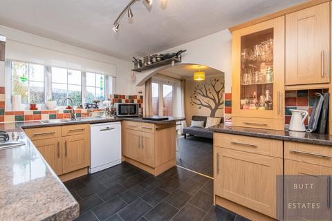 4 bedroom detached house for sale, Exeter EX2
