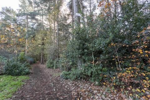 undefined, Potters Pool, Surrey GU16