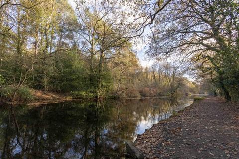undefined, Potters Pool, Surrey GU16