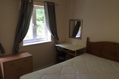 3 bedroom house share to rent, Roe Drive, Norwich, Norwich