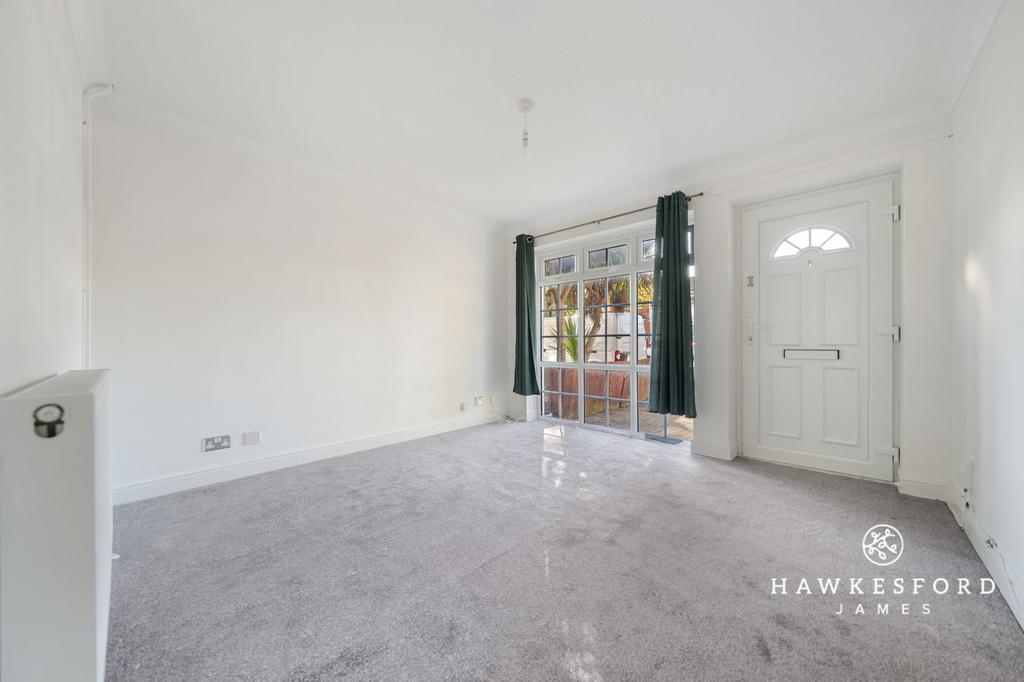 Warlingham Close, Rainham - Lounge