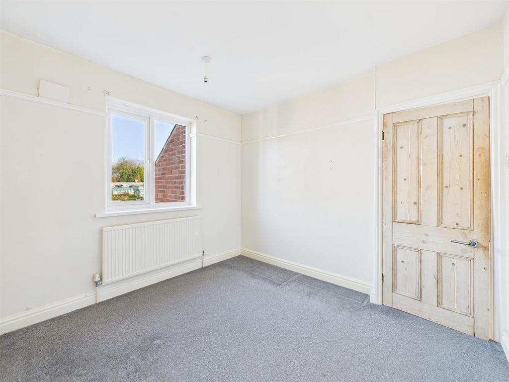 Bedroom: