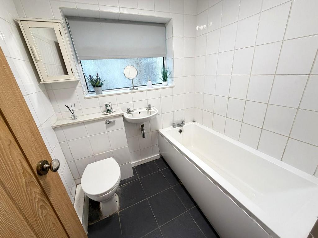 Ground floor bathroom