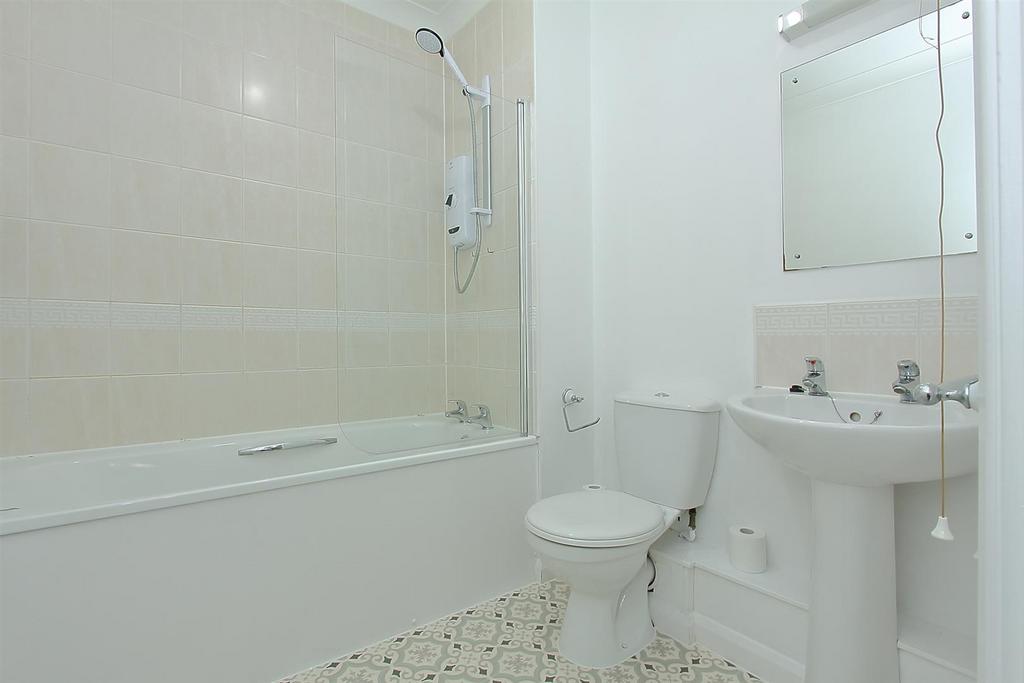 8 kingsway house PH13.JPG