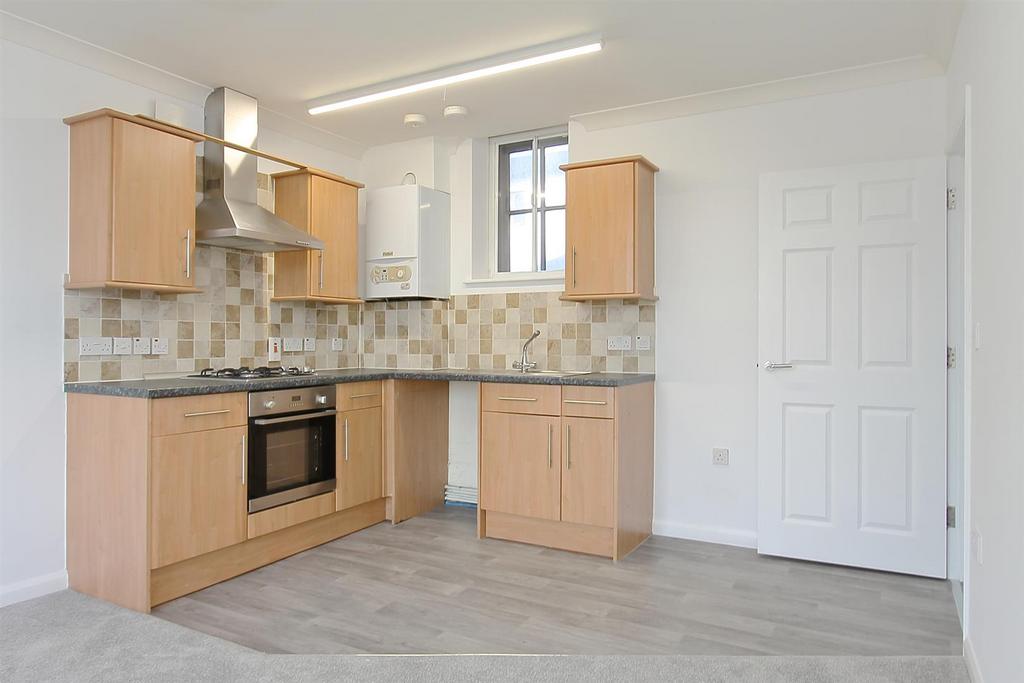 8 kingsway house PH20.JPG