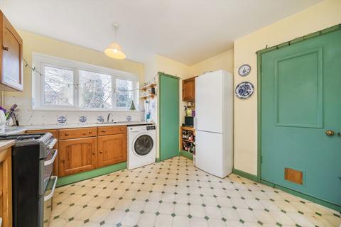 undefined, Twickenham Road, Isleworth TW7
