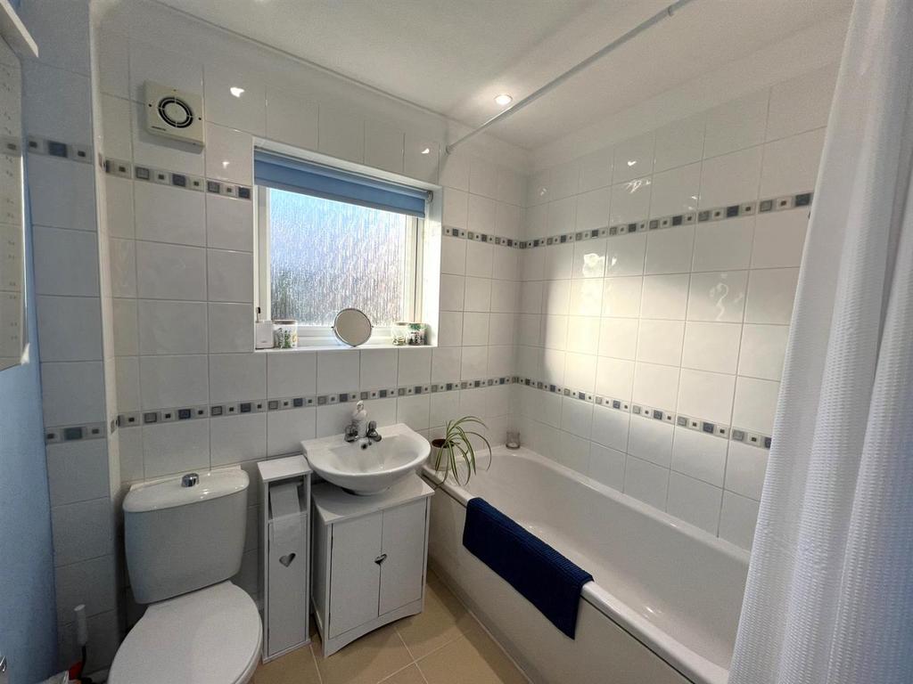 Bathroom.jpg