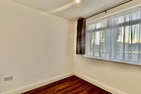 undefined, Rostrevor Gardens, Hayes UB3