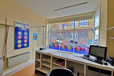 Retail property (high street) to rent, 39 Webbs Rd London SW11 6RX