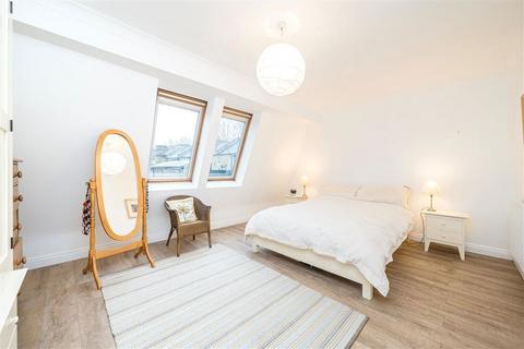 4 bedroom house for sale, Baytree Mews, London SE17