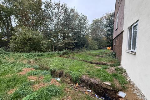 undefined, Brookside Gardens, Enfield, EN1