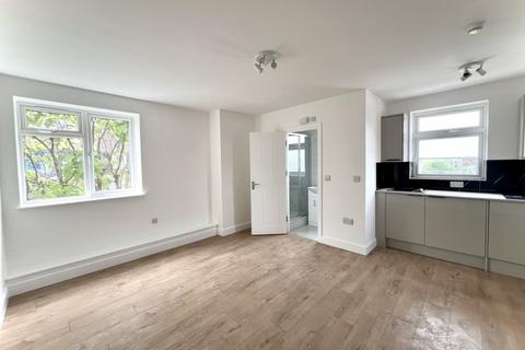 undefined, Colney Hatch Lane, N10