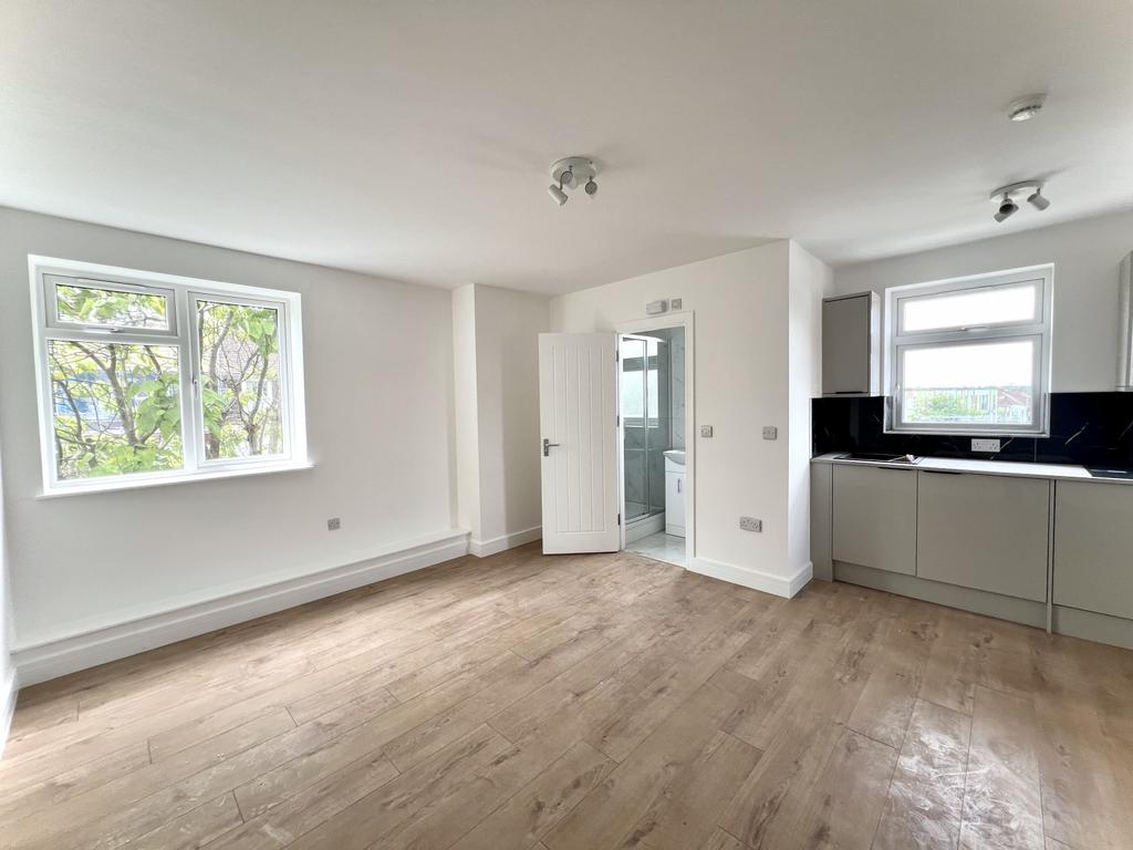A Newly refurbished, Self-Contained Studio Flat.