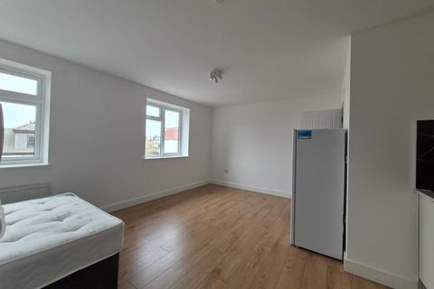 undefined, Colney Hatch Lane, N10