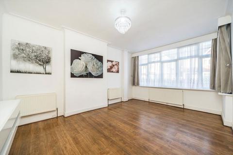 5 bedroom end of terrace house to rent, Oaklands Avenue, Thornton Heath