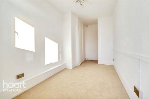 undefined, Wolffe Gardens, LONDON