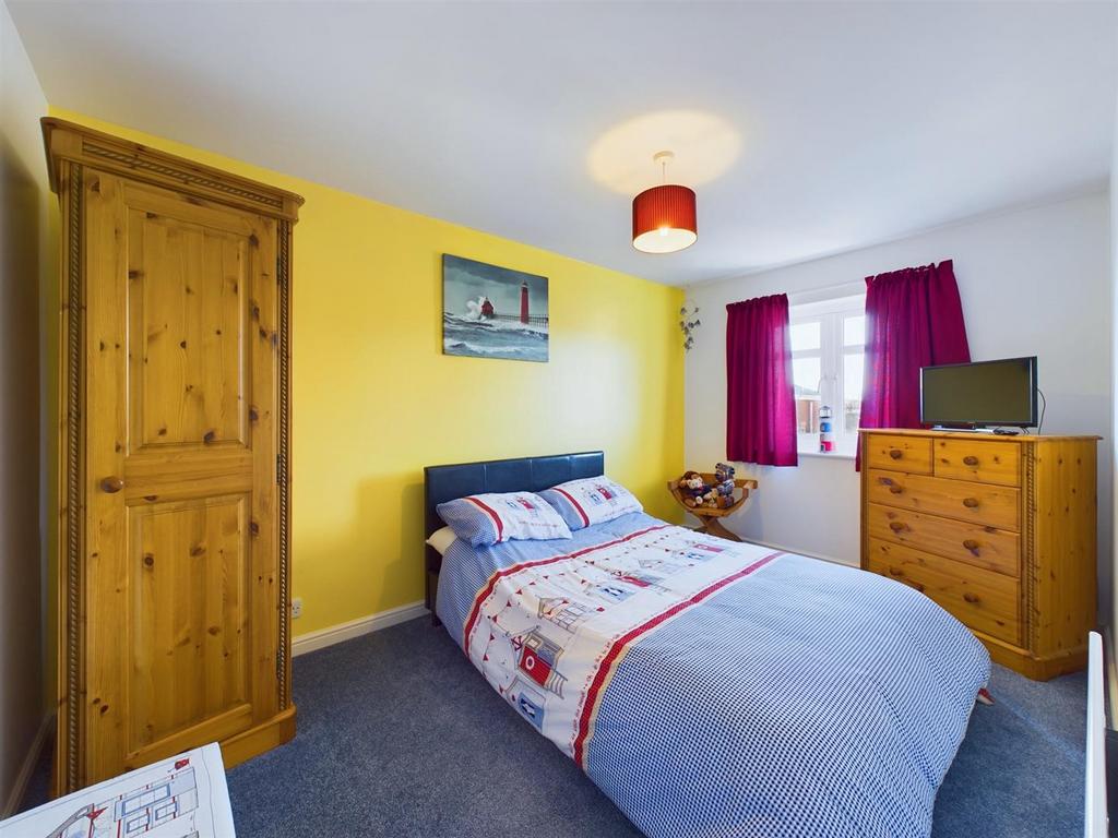 Bedroom: