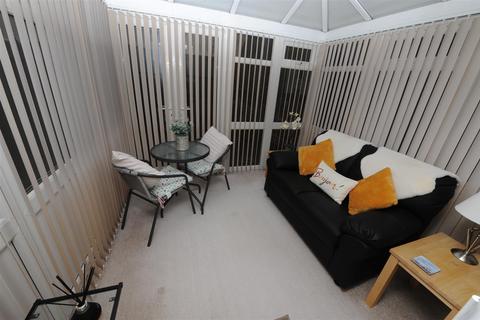 2 bedroom semi-detached bungalow for sale, Kings Drive, Wrose, Bradford