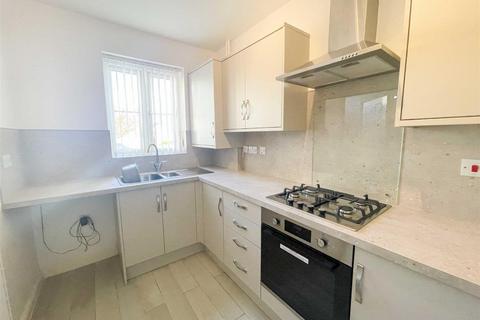 3 bedroom terraced house to rent, Otterhole Close Buxton Derbyshire