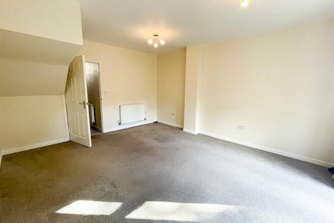 3 bedroom terraced house to rent, Otterhole Close Buxton Derbyshire