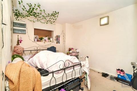 2 bedroom flat for sale, Preston, PR1