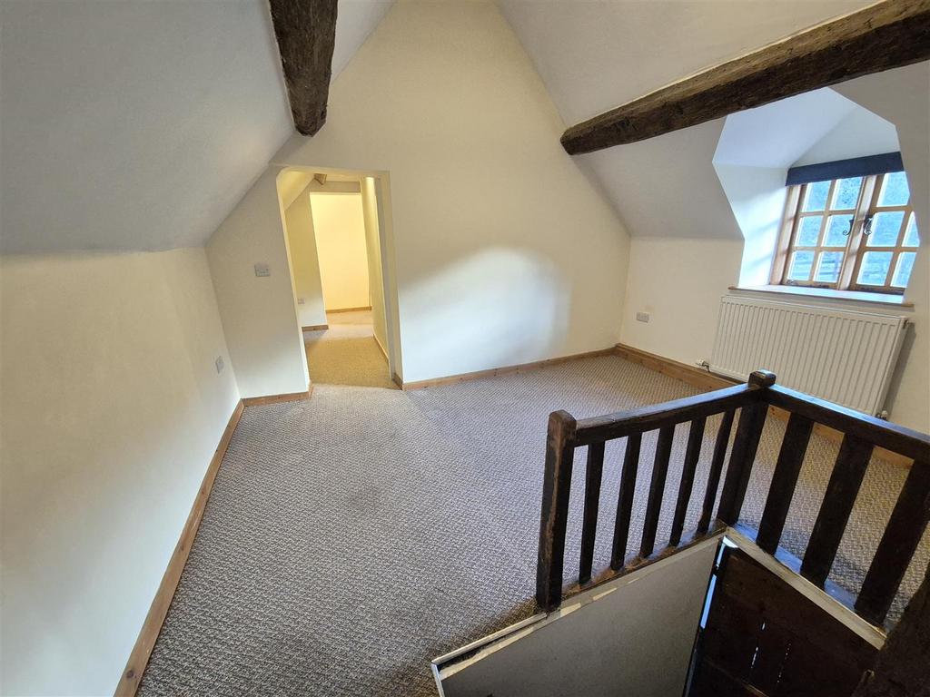Landing stairs.jpg