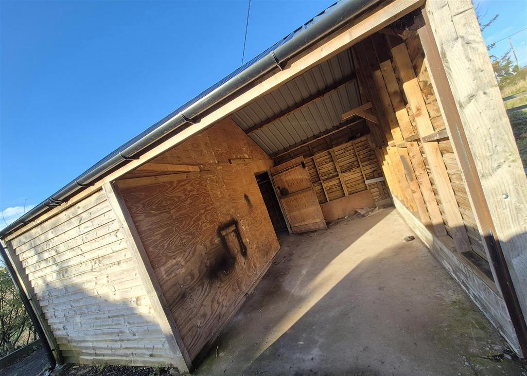 Outbuilding.jpg