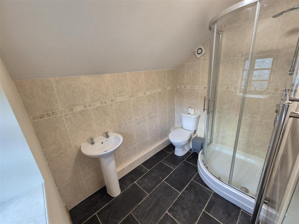 Downstairs Shower Room.jpg