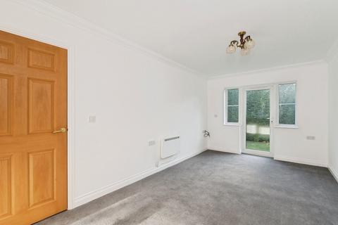 2 bedroom retirement property for sale, Hart Road, Benfleet SS7