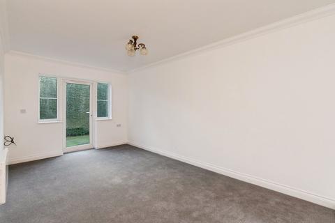 2 bedroom retirement property for sale, Hart Road, Benfleet SS7
