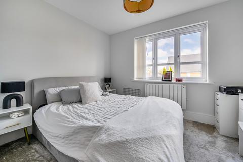 1 bedroom apartment for sale, Millpond Avenue, Crookham Village GU51
